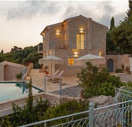 3 bedroom villa with pool & sea views, near Palaiokastrítsa, sleeps 6